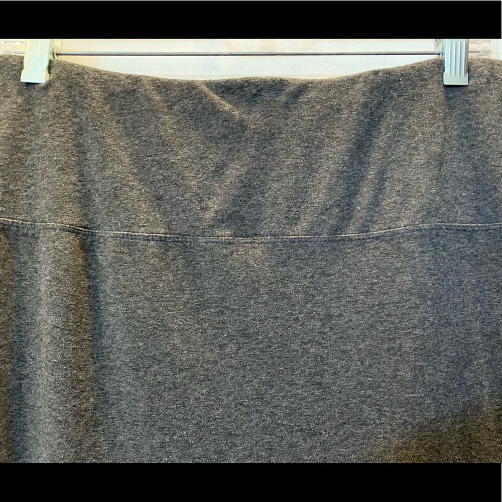 Dark gray J Jill straight pencil skirt